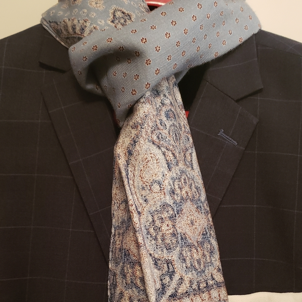 Jos. A. Bank men's scarf - Picture 7 of 10